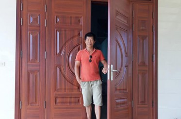 Những chú ý khi lựa chọn kích thước cửa thép 4 cánh mặt tiền Những chú ý khi lựa chọn kích thước cửa thép 4 cánh mặt tiền