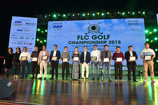 Cửa thép vân gỗ Koffmann tài trợ giải Golf FLC Championship 2018