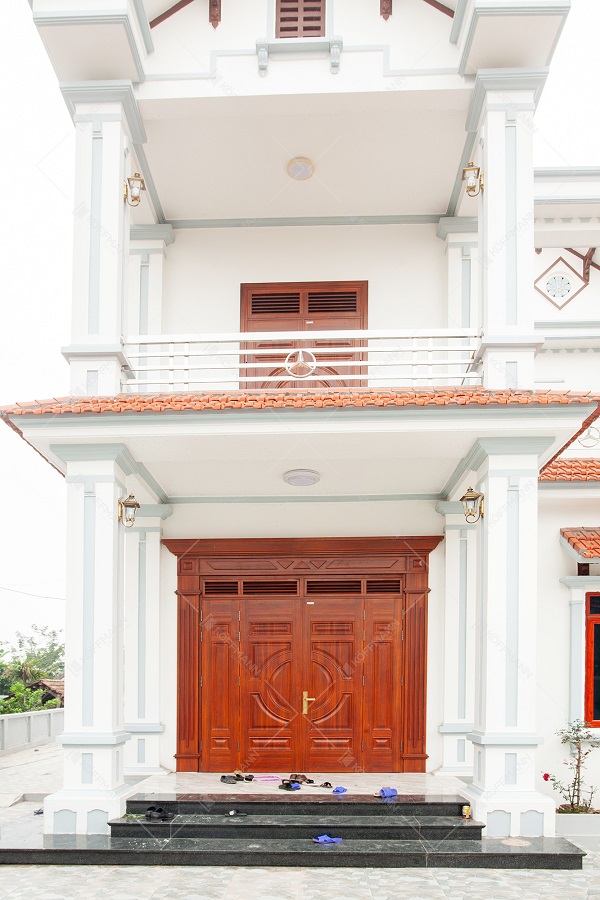 công trình cửa thép vân gỗ ở Thái Bình được Koffmann thi công