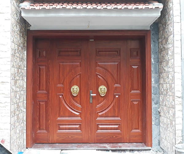 Kiểu nhà nào thì nên dùng cửa thép vân gỗ?