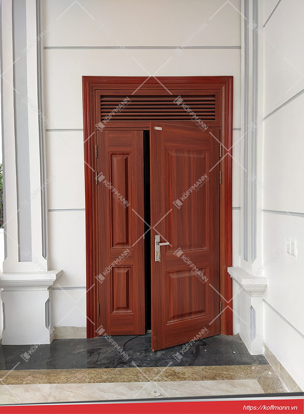  cửa thép vân gỗ KG-21.06.06A-1NC làm cửa ngách