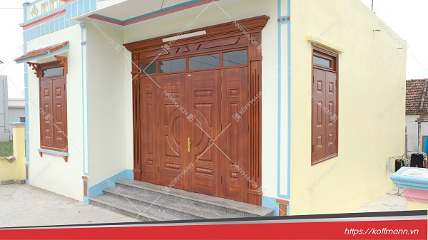 cửa thép vân gỗ Luxury KL-41.01.03-4TK