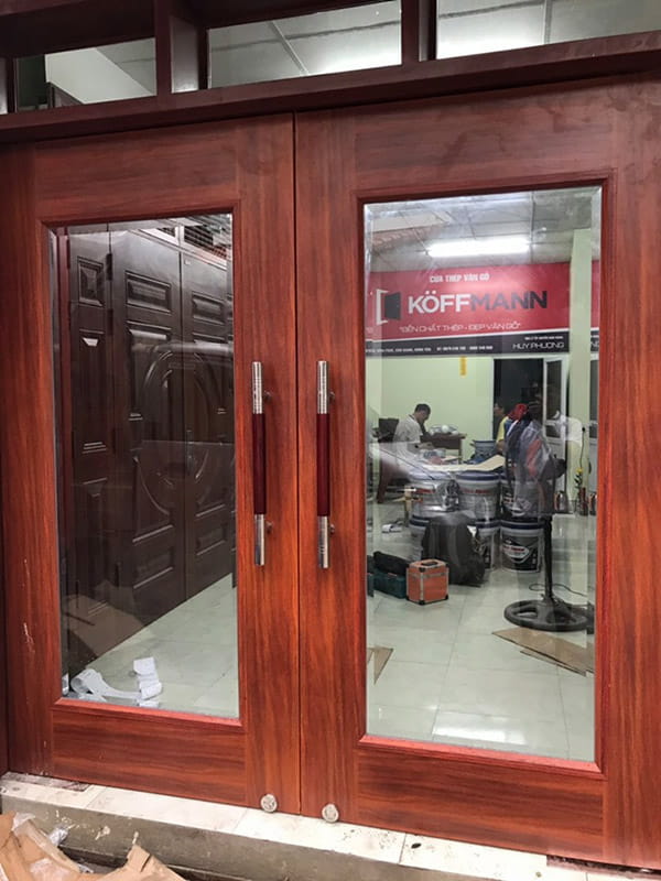 Khai trương đại lý cửa thép vân gỗ Huy Phương – Hưng Yên nhiều ưu đãi