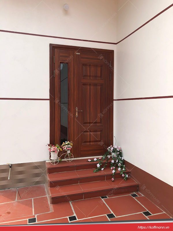 Cửa thép vân gỗ KG-21.03.K-1TK công trình thực tế