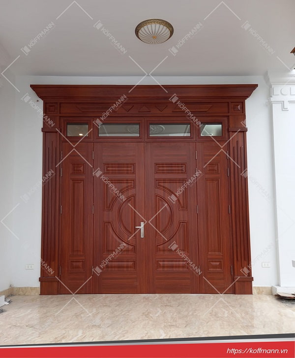 cửa thép vân gỗ Luxury KL-41.01.03-4TK thi công