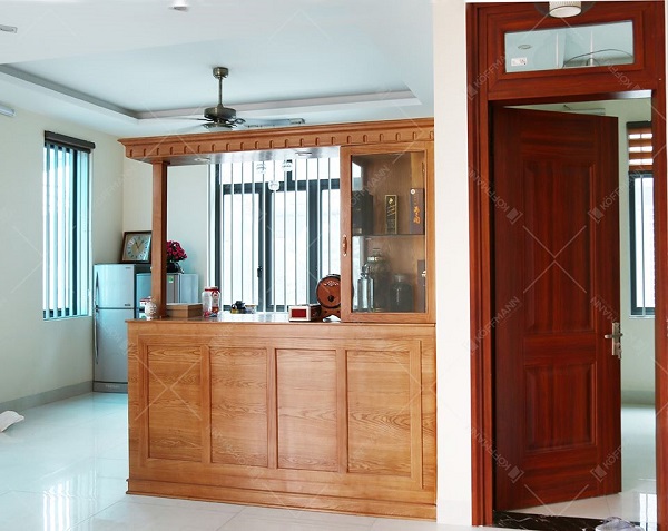 mẫu cửa ô thoáng thép vân gỗ 1 cánh